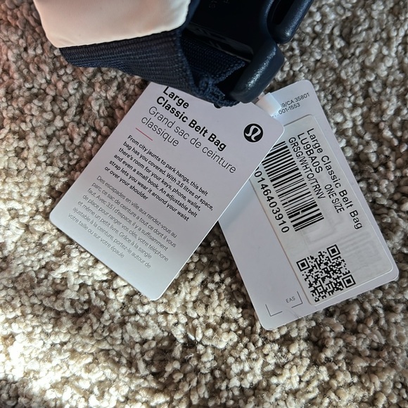 NWT Lululemon Large Classic Belt Bag 3.5L Grey Sage White Opal True Navy Unisex - Picture 6 of 6